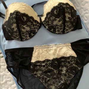 Bra and panties set